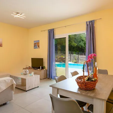 Kambos Saint Stephanos * Agios Stefanos Kassiopi