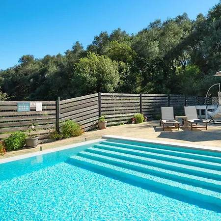 Kambos Saint Stephanos Villa *