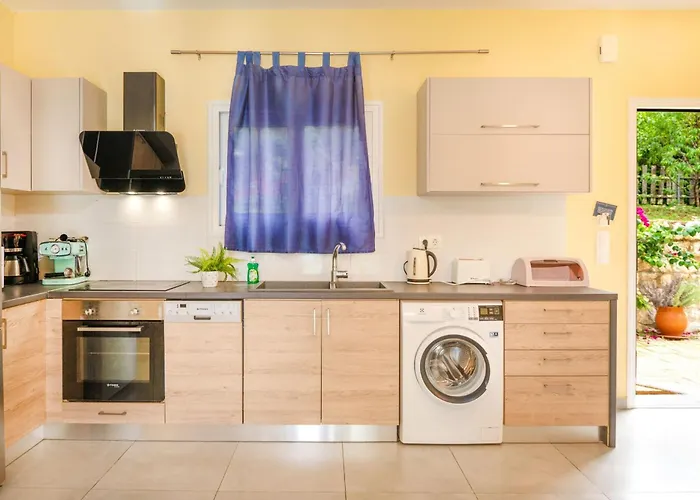 Kambos Saint Stephanos Villa *