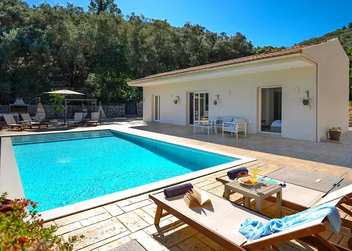 Kambos Saint Stephanos Villa