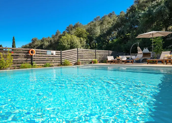 Kambos Saint Stephanos Villa *